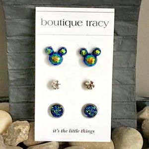 Trio Dainty Earrings IT’S THE LITTLE THINGS Card